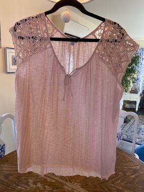 American Eagle Outfitters Light Pink/Peach Crochet Cap-Sleeve Blouse